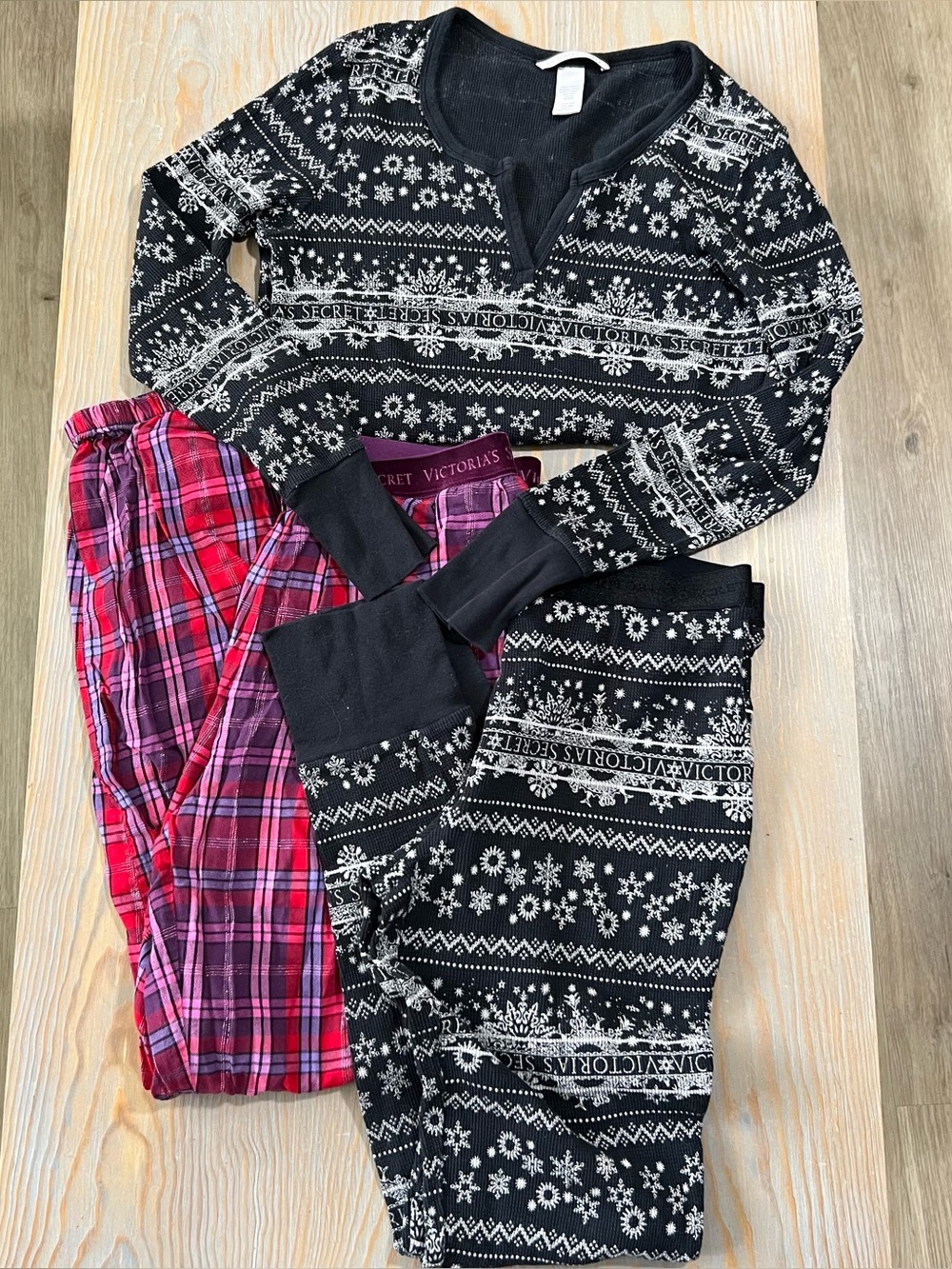 Victoria’s Secret lounge wear and sleepwear set bundle size small
